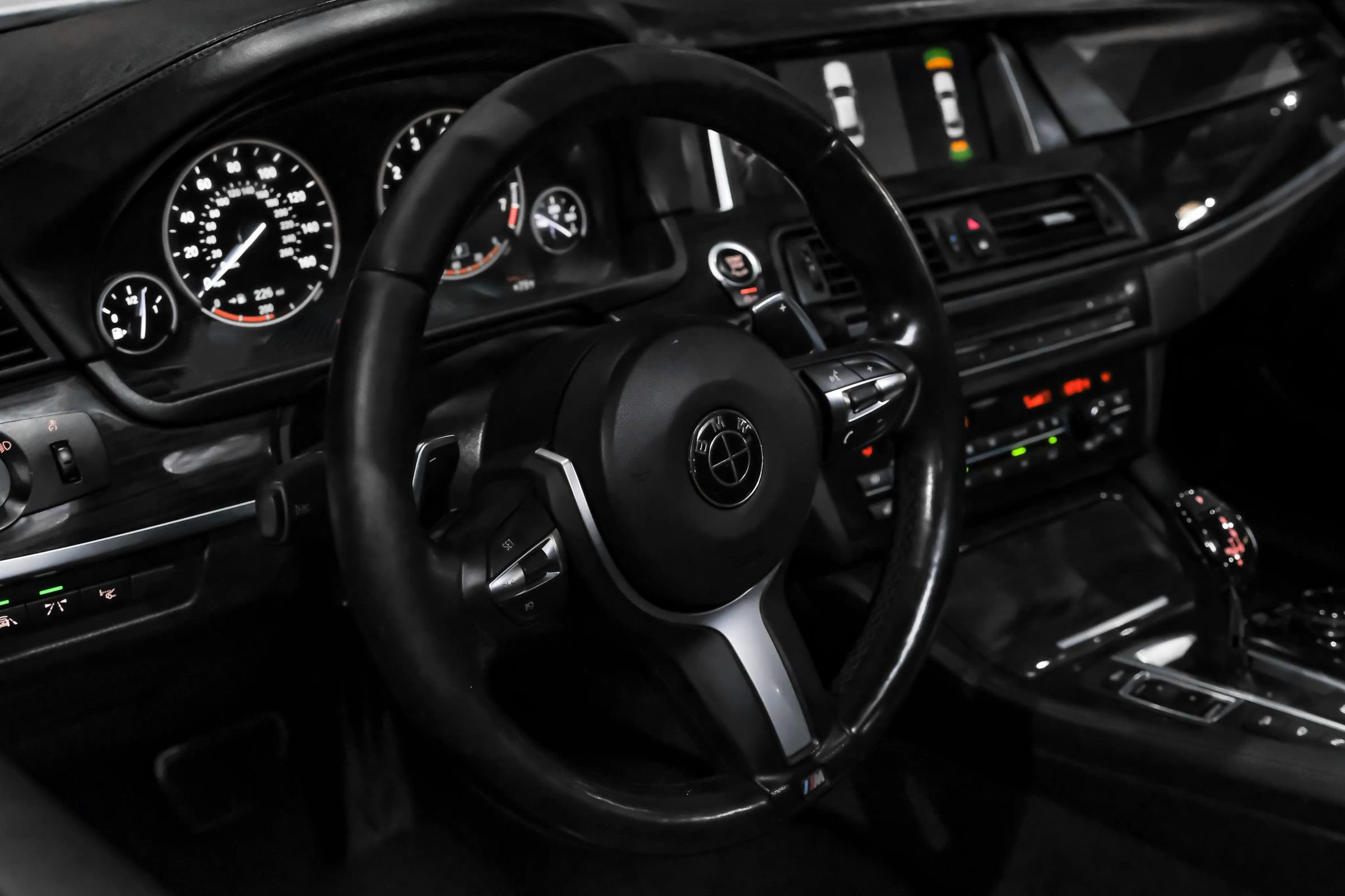 Used 2016 BMW 550i xDrive Sedan AWD/4WD image 18