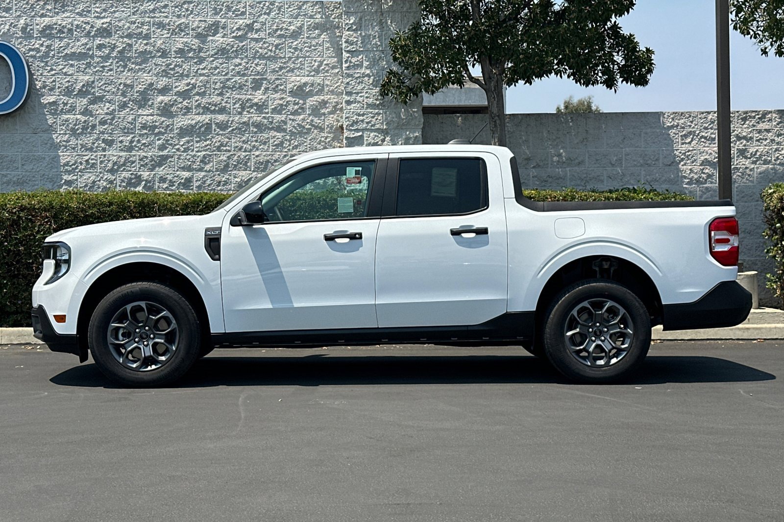 New 2025 Ford Maverick XLT w/ XLT Luxury Package image 7