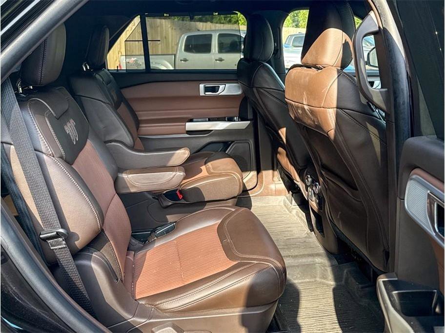 Used 2021 Ford Explorer King Ranch w/ Premium Technology Package AWD/4WD image 23