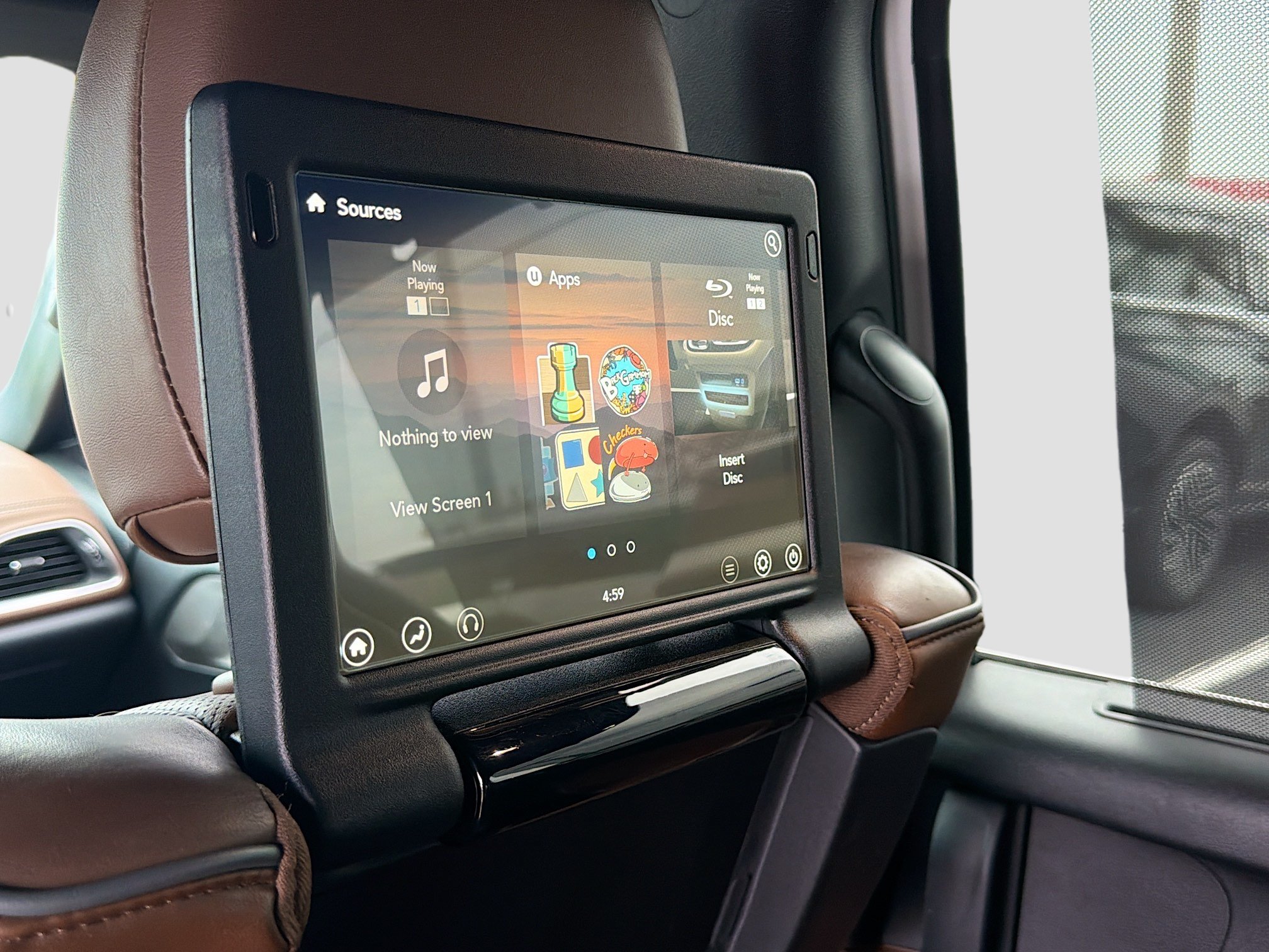 Used 2021 Chrysler Pacifica Limited w/ Uconnect Theater Family Group AWD/4WD image 26