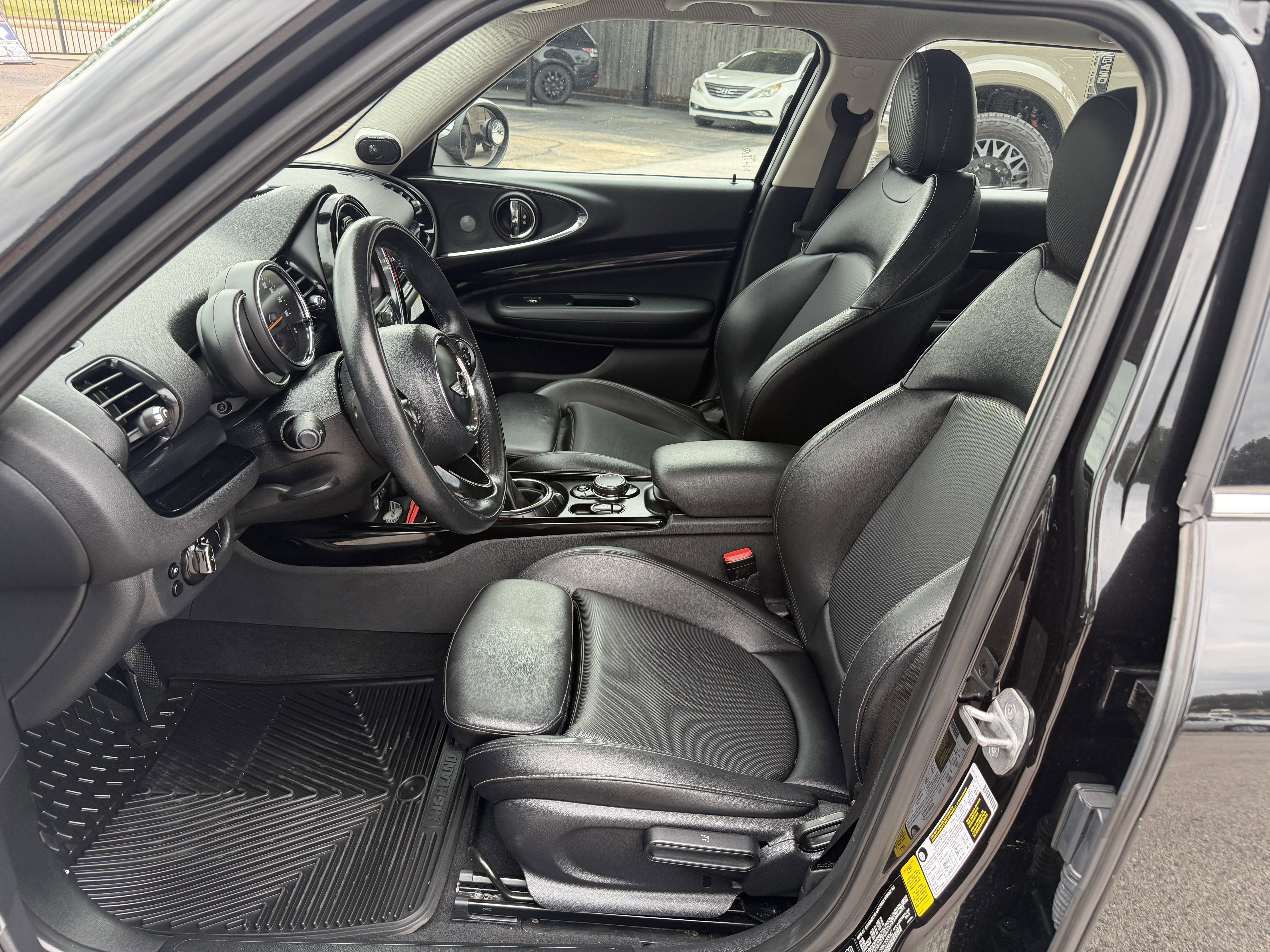 Used 2017 MINI Cooper Clubman S AWD/4WD image 9