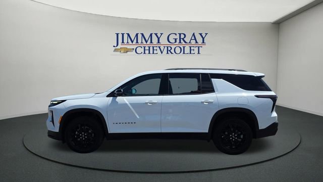 Used 2026 Chevrolet Traverse LT w/ Enhanced Driving Package FWD image 2