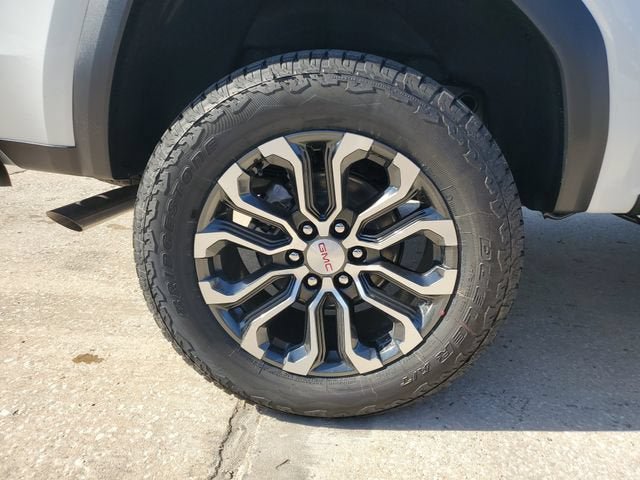 New 2026 GMC Canyon Denali AWD/4WD image 6