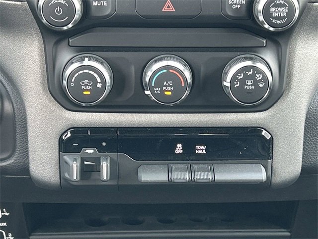 Used 2023 RAM 2500 Tradesman w/ Chrome Appearance Group image 17