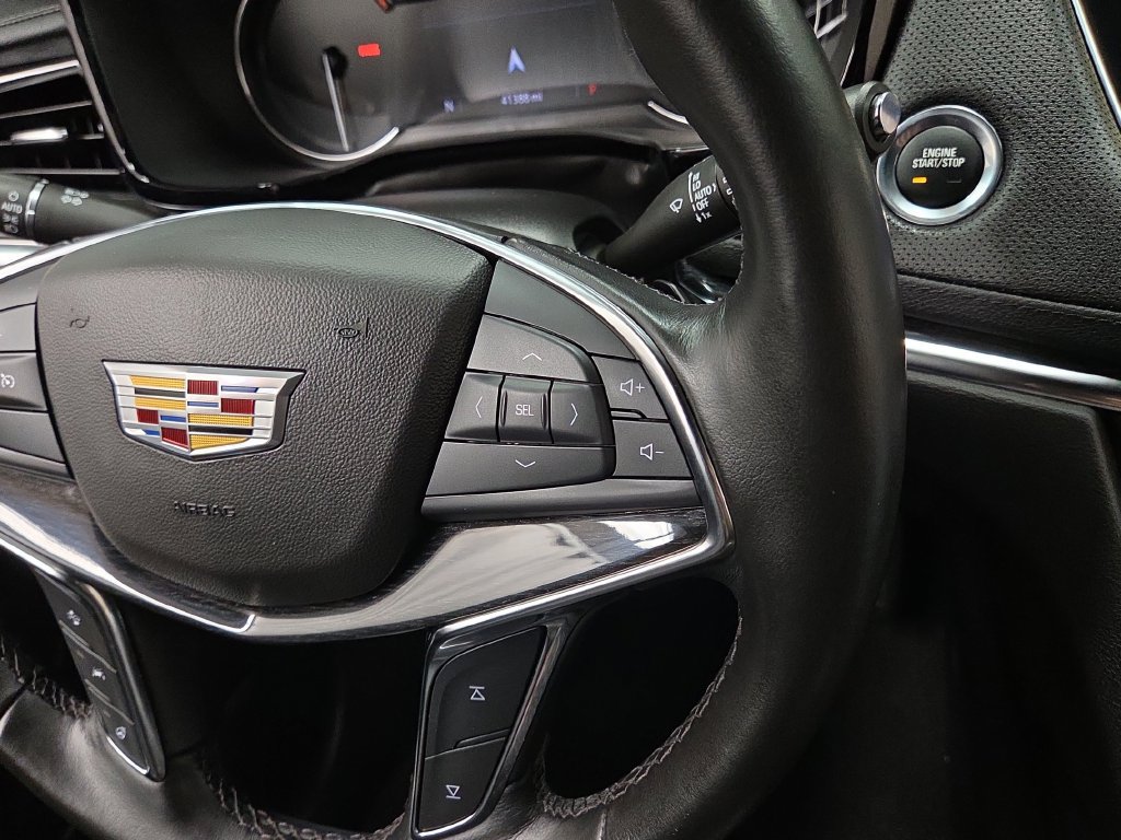 Used 2022 Cadillac XT5 Premium Luxury w/ LPO, Floor Liner Package AWD/4WD image 20