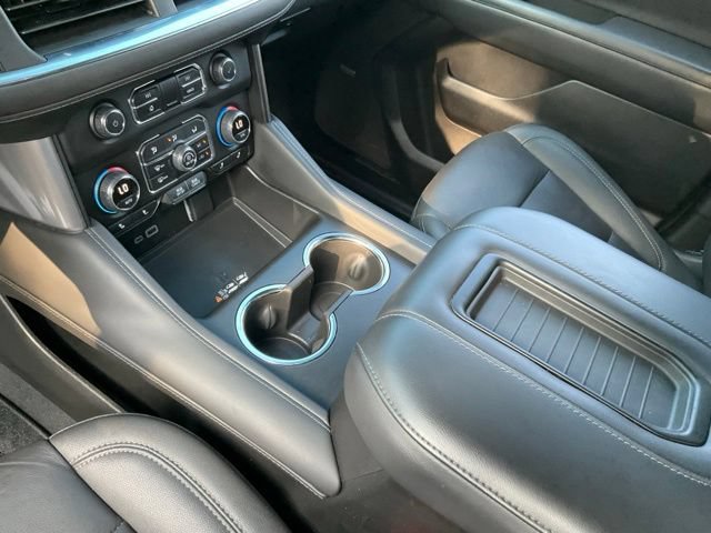 Used 2024 Chevrolet Suburban Z71 w/ Luxury Package AWD/4WD image 16