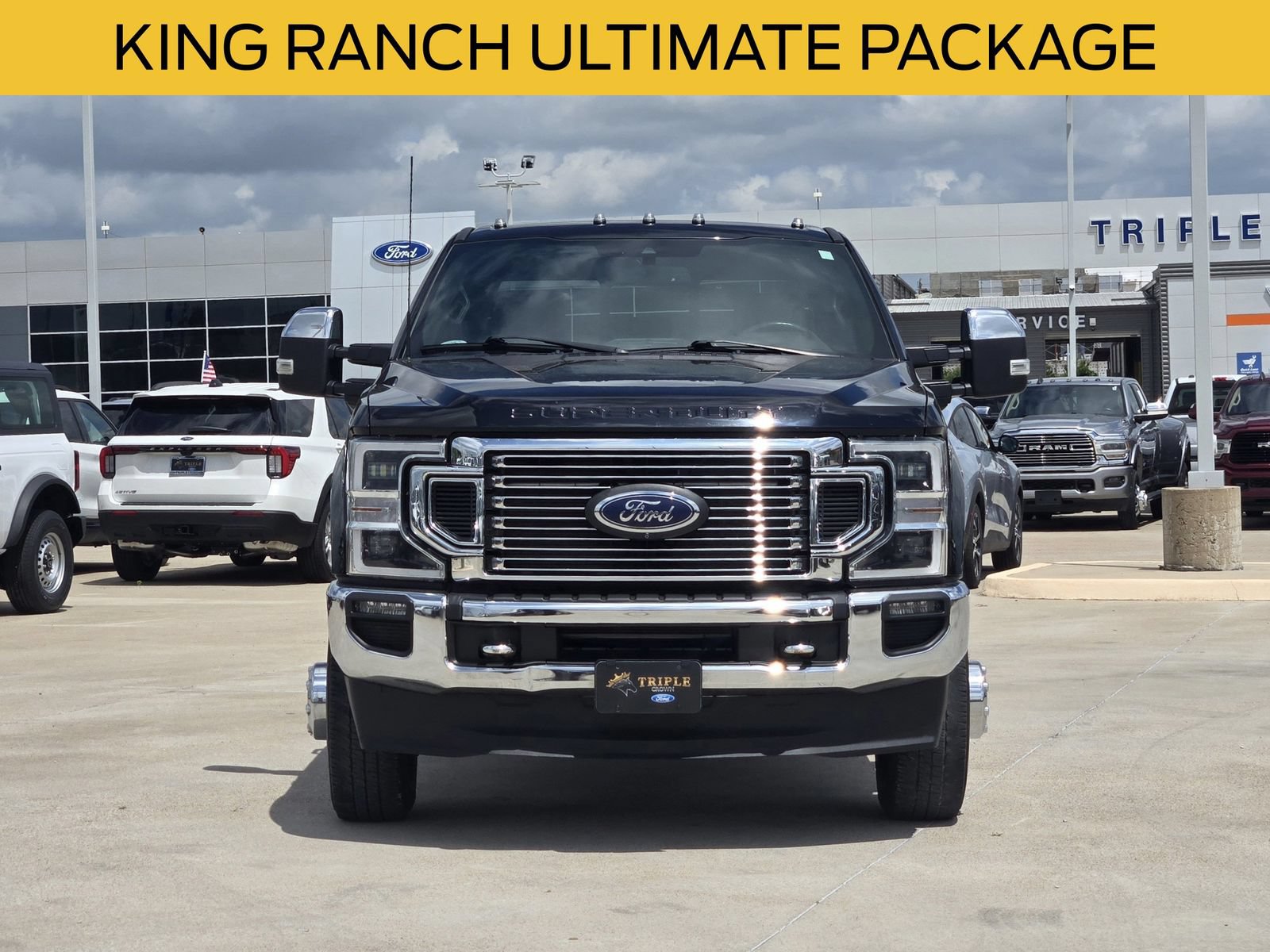 Used 2022 Ford F350 King Ranch w/ King Ranch Ultimate Package AWD/4WD image 6