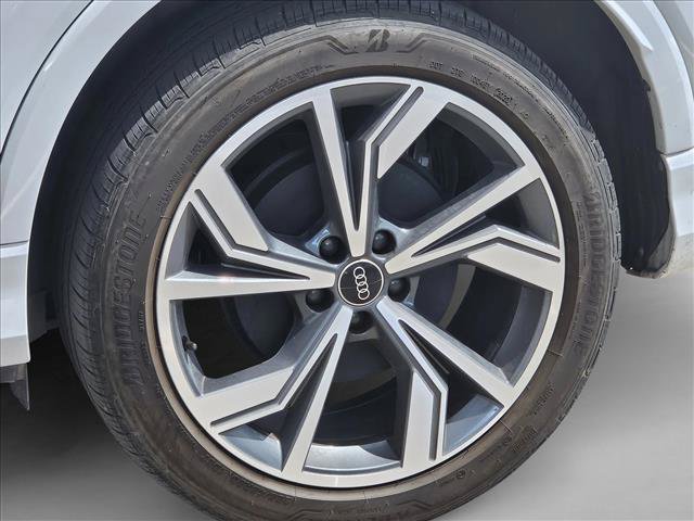 Certified 2023 Audi Q4 e-tron Prestige w/ Black Optic Package AWD/4WD image 9
