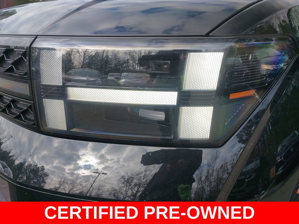 Used 2025 Hyundai Santa Fe Calligraphy AWD/4WD image 40