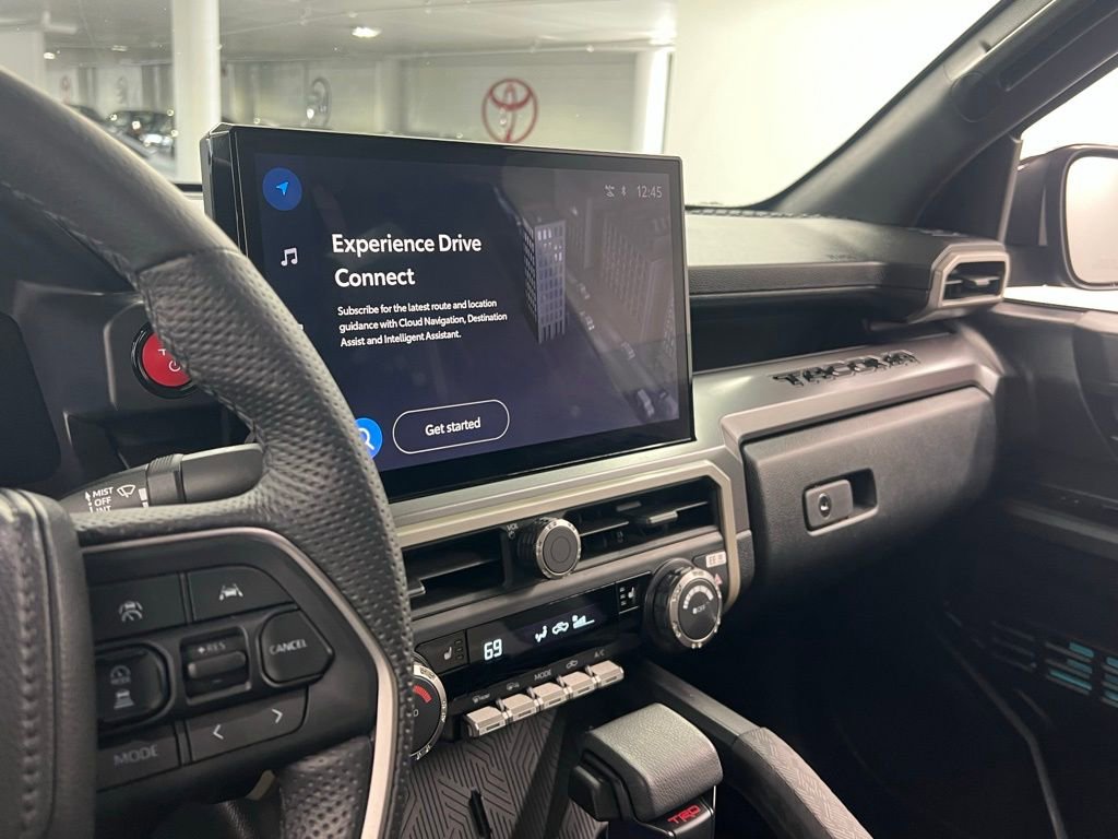 Used 2025 Toyota Tacoma TRD Off-Road image 9