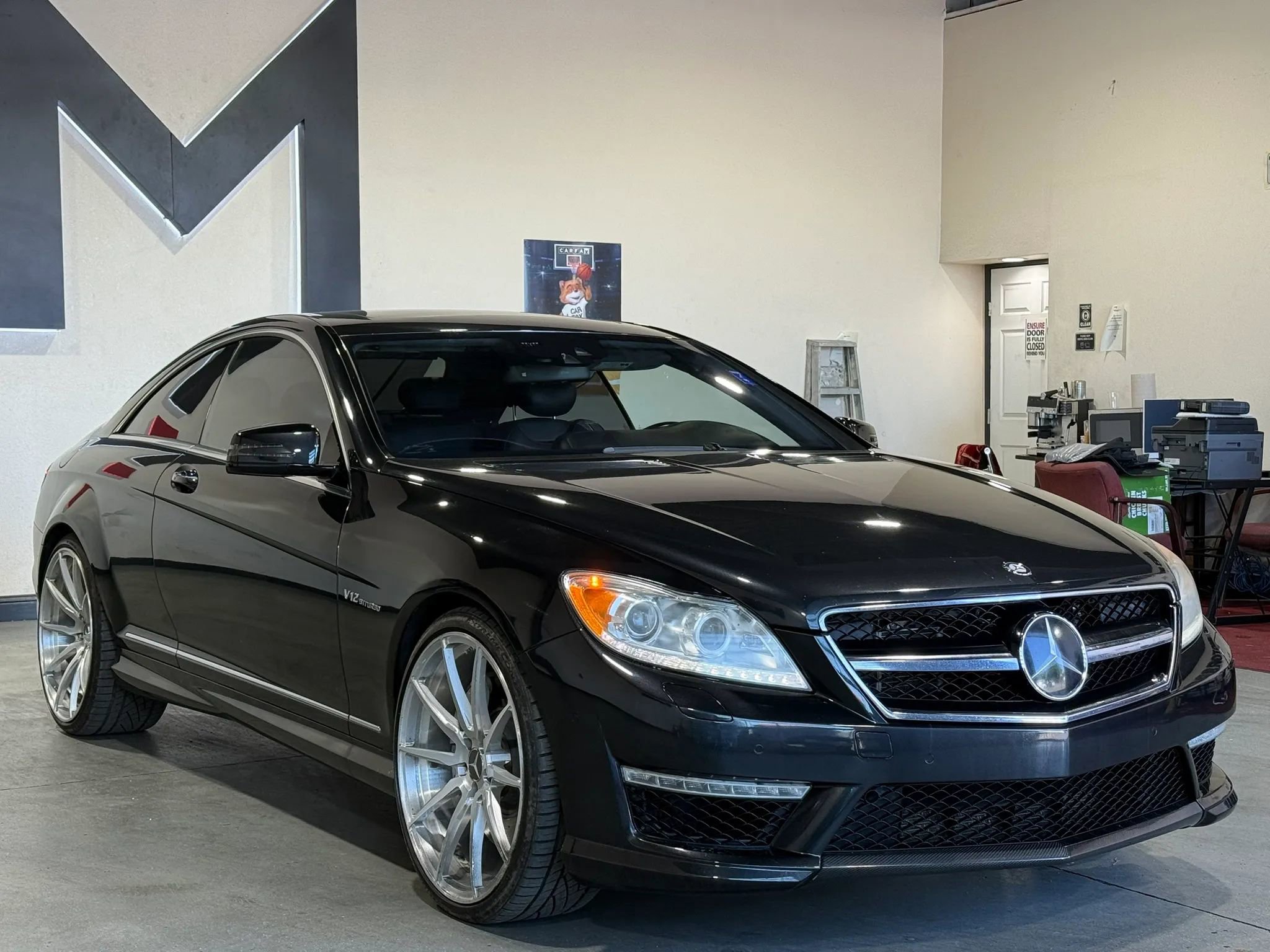 Used 2011 Mercedes-Benz CL 65 AMG image 2