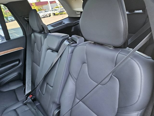 Certified 2024 Volvo XC90 T8 Plus w/ Protection Package AWD/4WD image 16