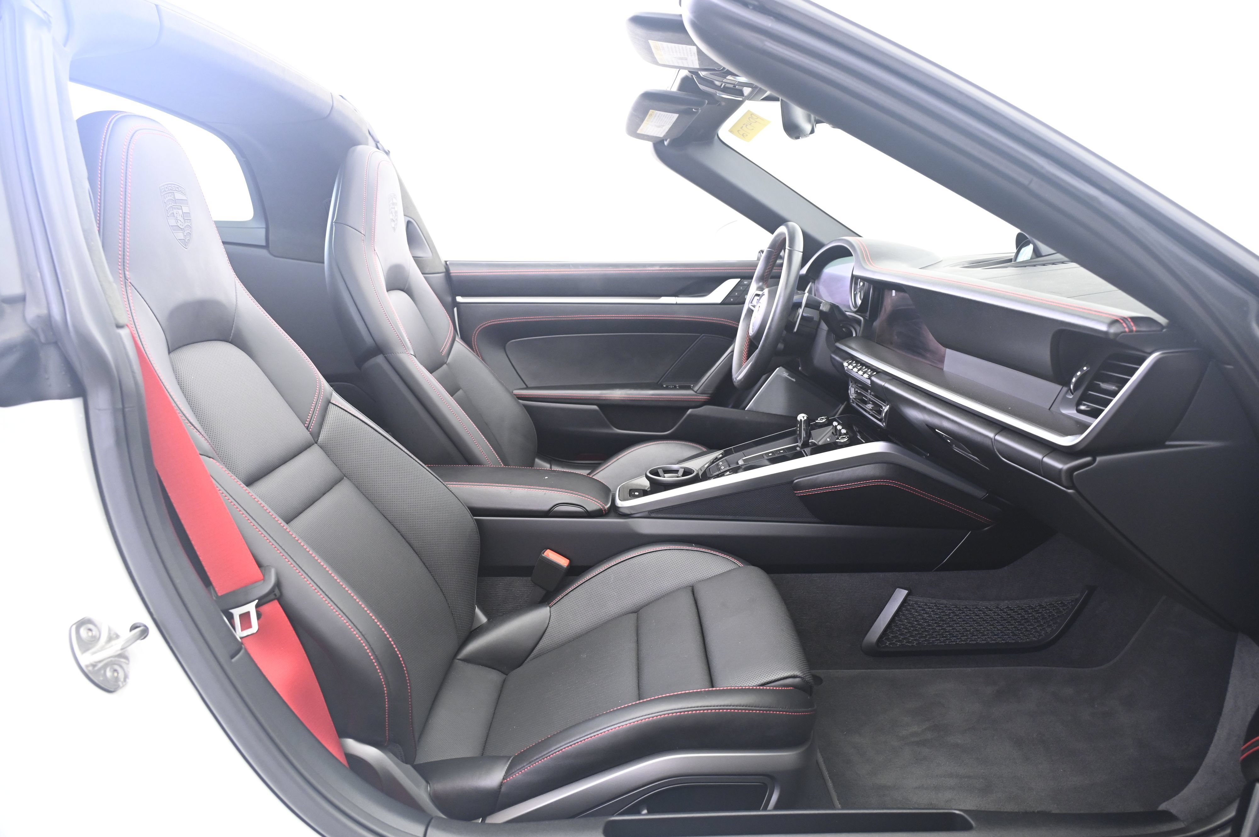 Certified 2024 Porsche 911 Targa 4S AWD/4WD image 22