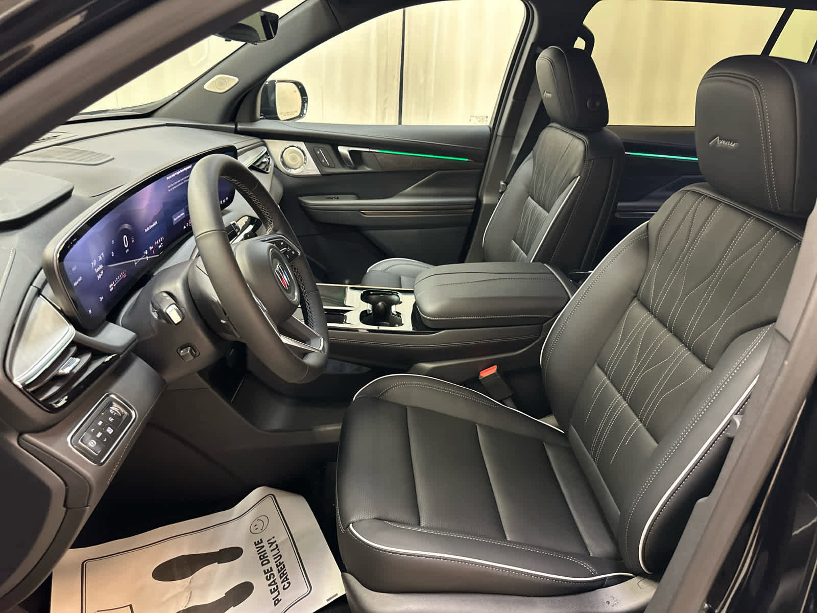 New 2026 Buick Enclave Avenir image 4