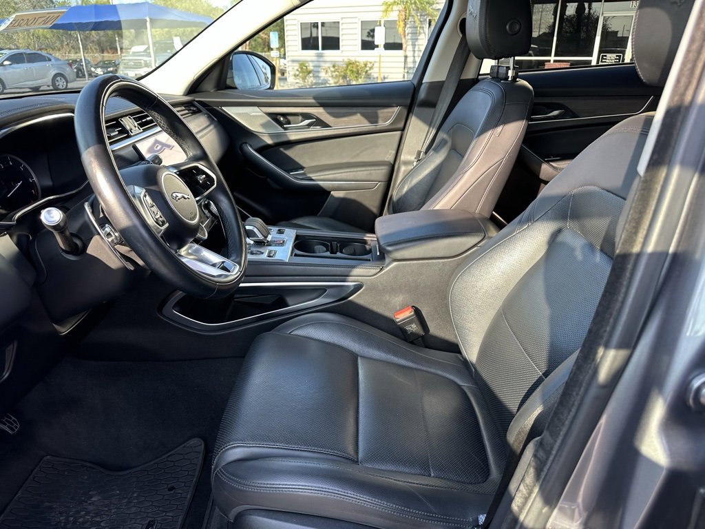 Used 2022 Jaguar F-PACE S image 11