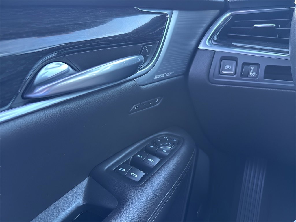 Certified 2022 Cadillac XT5 Premium Luxury image 28