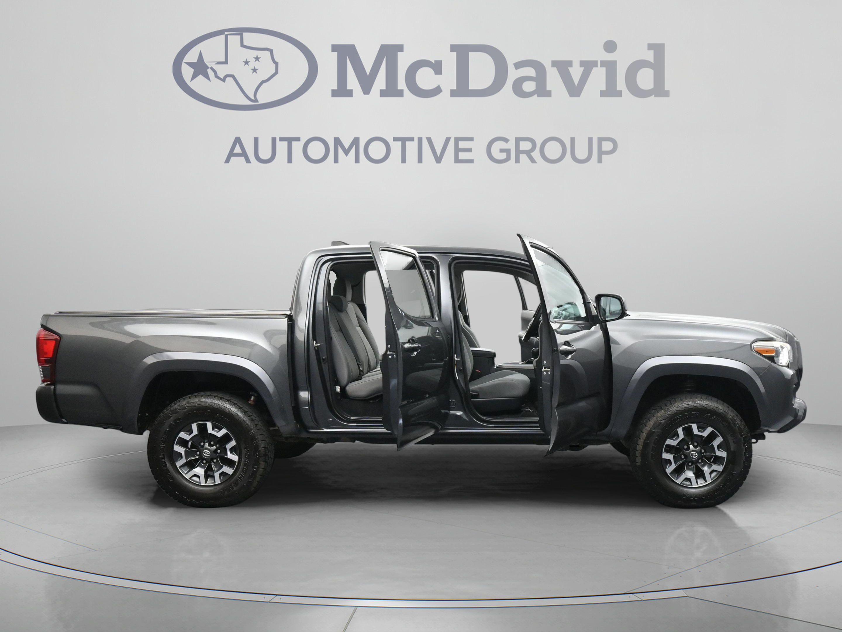 Used 2019 Toyota Tacoma SR5 AWD/4WD image 40