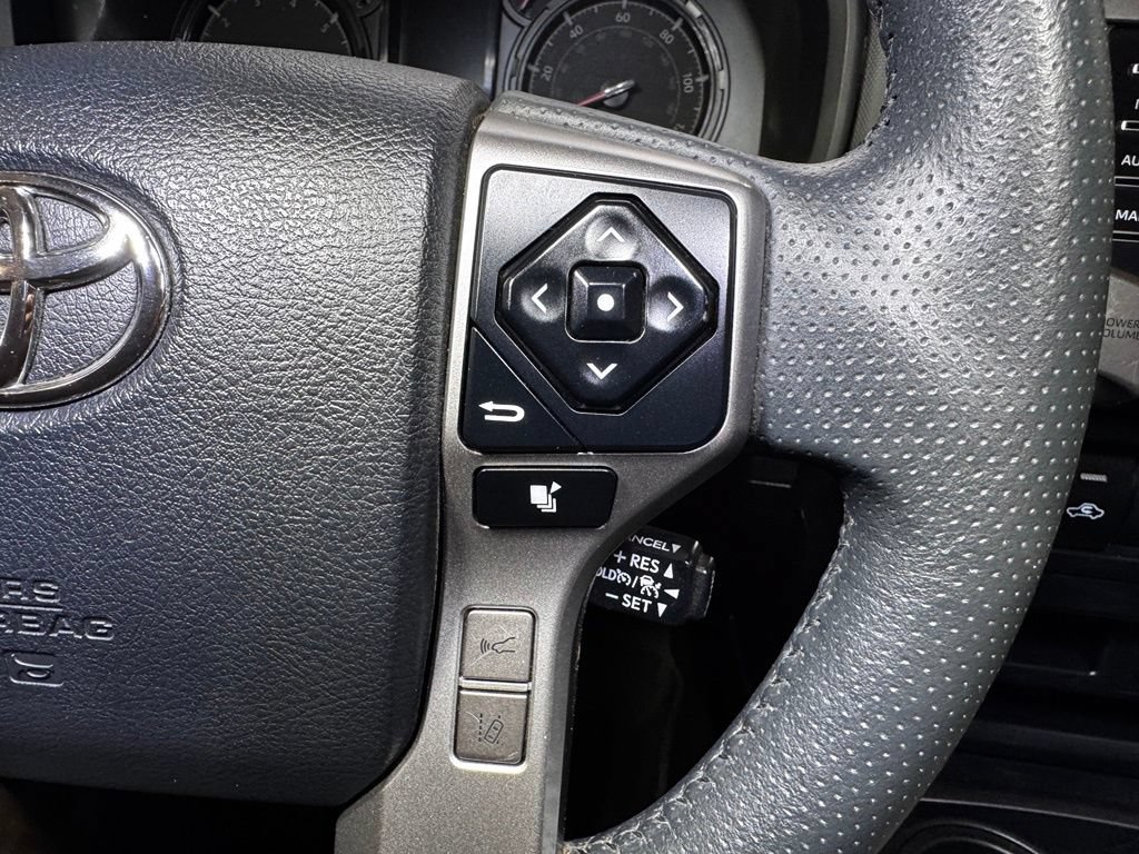 Certified 2023 Toyota 4Runner SR5 AWD/4WD image 30