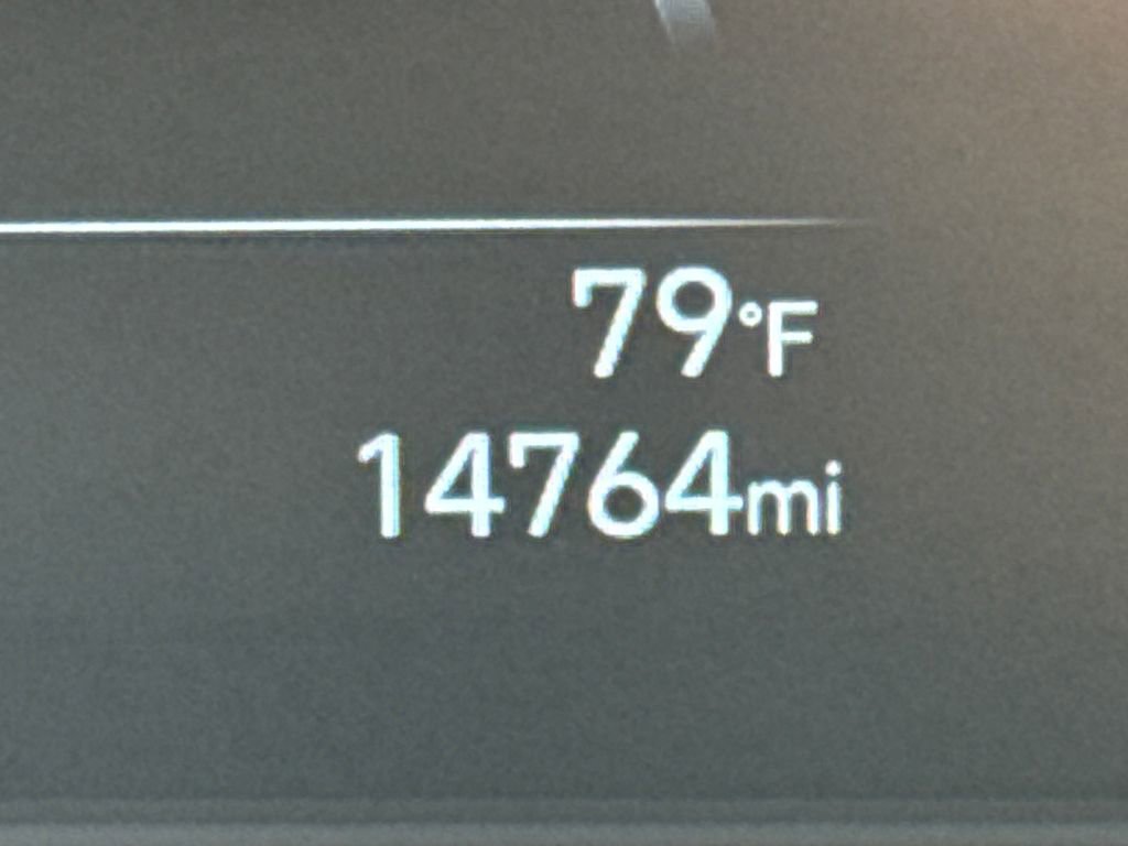 Used 2025 Hyundai Venue SEL image 16