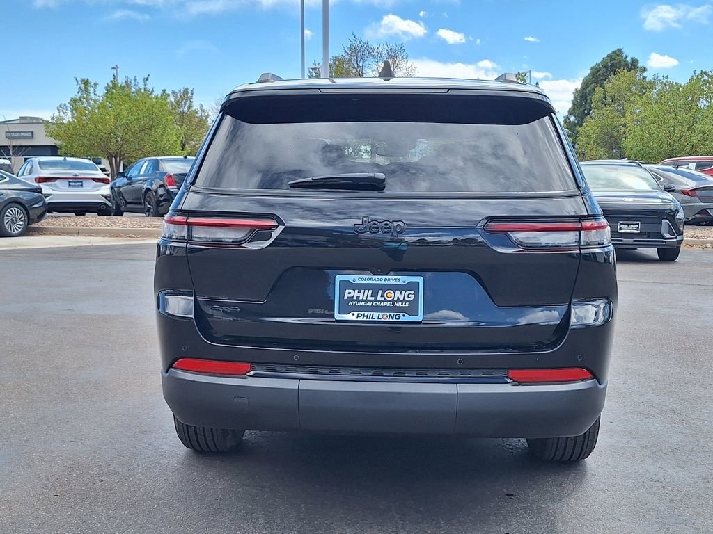 Used 2024 Jeep Grand Cherokee L Laredo AWD/4WD video 4