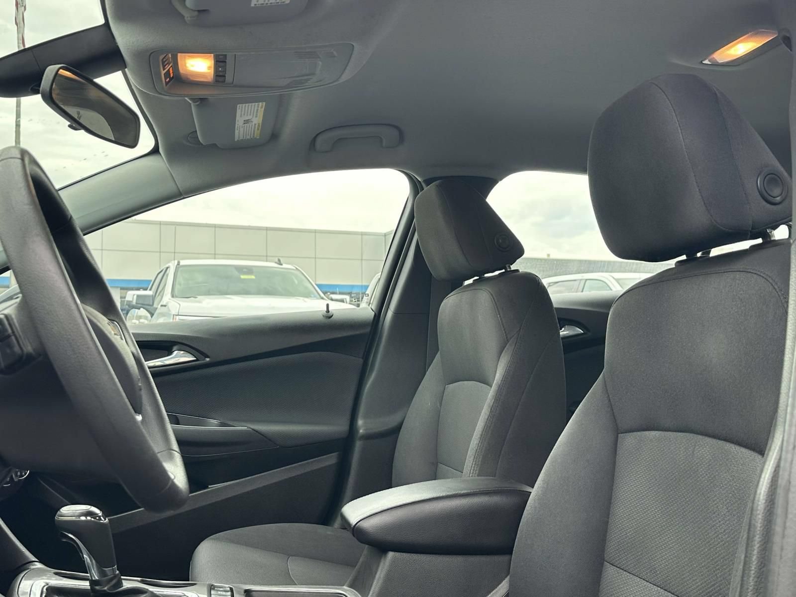 Certified 2019 Chevrolet Cruze LT w/ Convenience Package FWD image 23