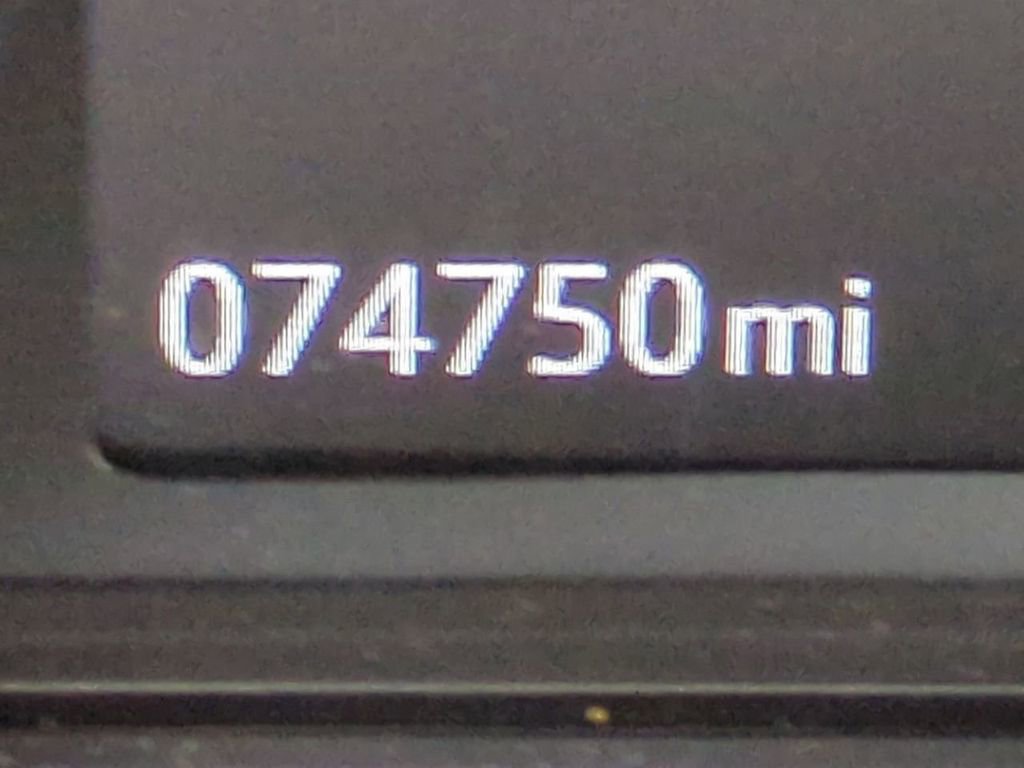 Used 2016 Jaguar XF Prestige image 28