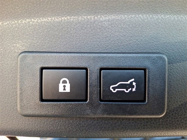 Used 2025 Subaru Ascent Premium image 31