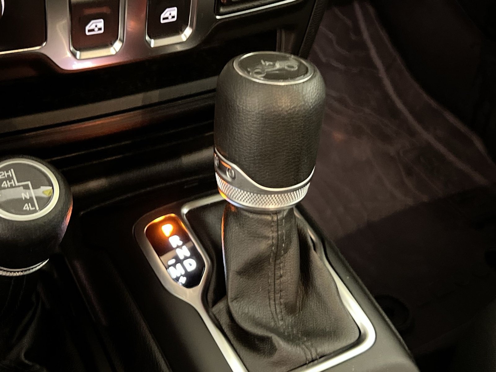 Used 2019 Jeep Wrangler Sport AWD/4WD image 22