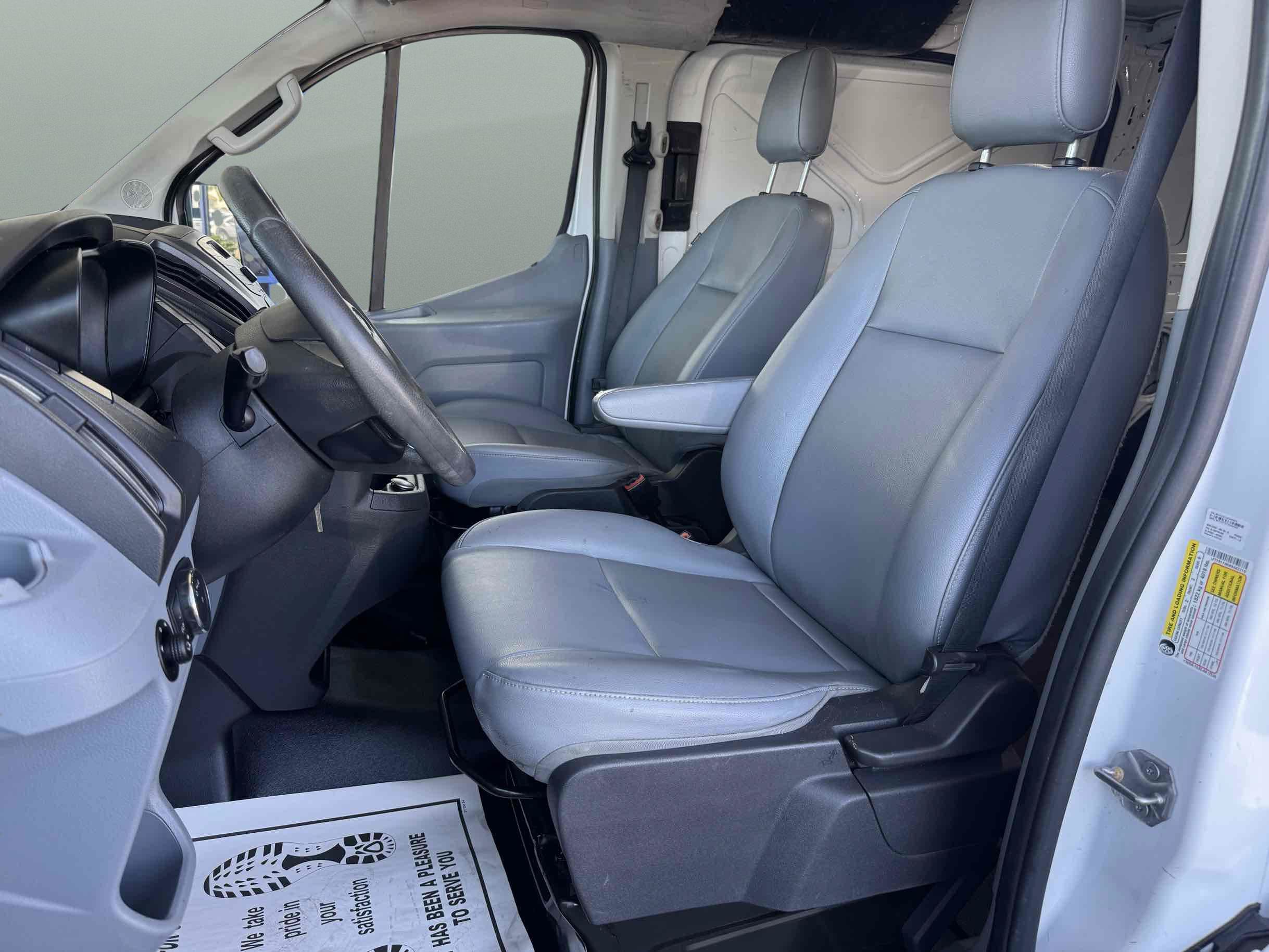 Used 2019 Ford Transit 250 130 Low Roof RWD image 10
