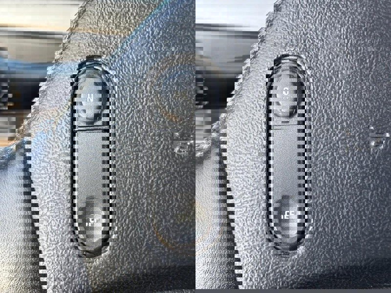 Used 1993 Ford Bronco image 13