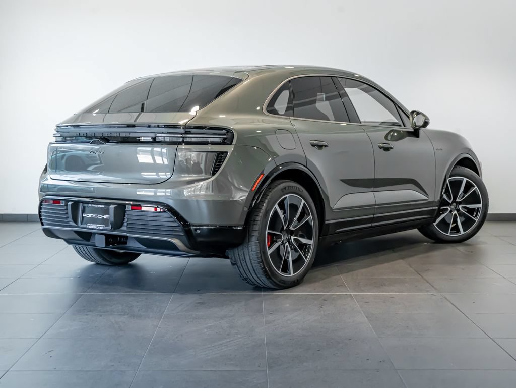 New 2026 Porsche Macan Turbo Electric AWD/4WD image 7
