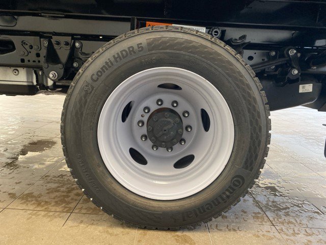 New 2024 Ford F550 4x4 Regular Cab Super Duty image 19