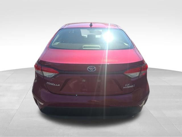 Used 2024 Toyota Corolla LE FWD image 4