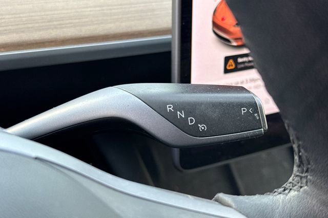 Used 2021 Tesla Model Y Long Range image 22