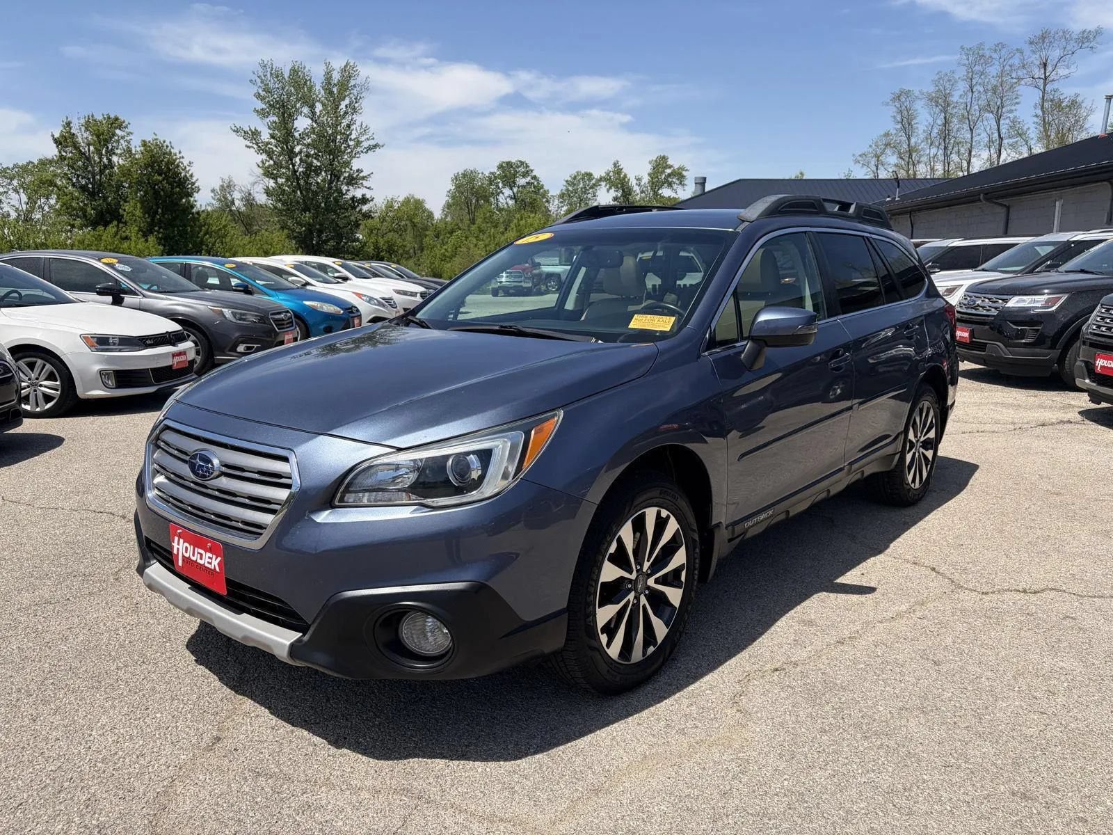 Used 2015 Subaru Outback 2.5i Limited AWD/4WD image 3