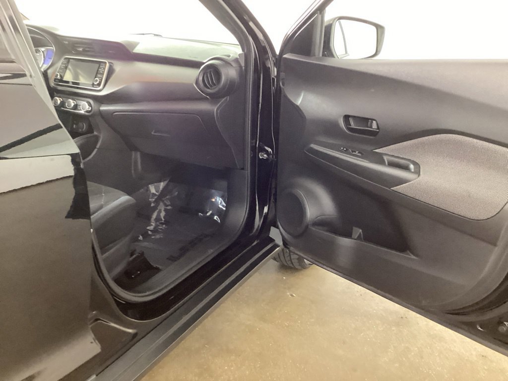 Used 2018 Nissan Kicks S FWD image 21