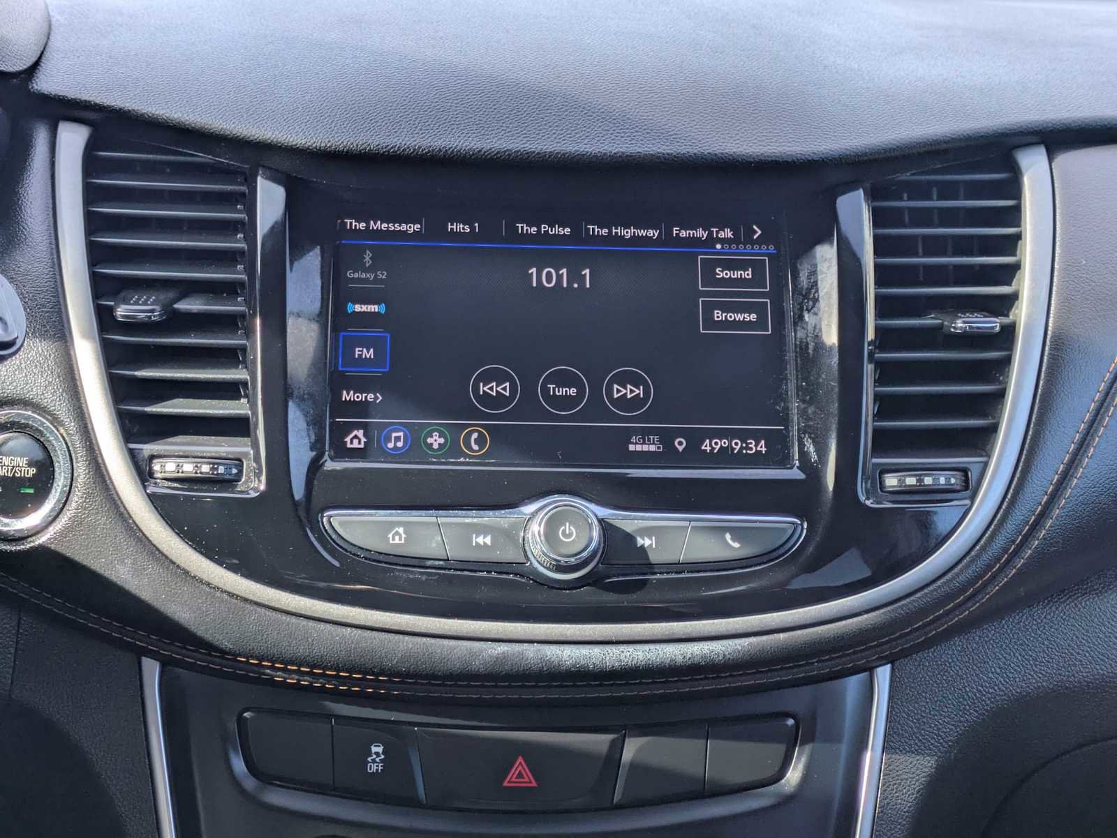 Used 2020 Chevrolet Trax LT w/ LT Convenience Package image 28