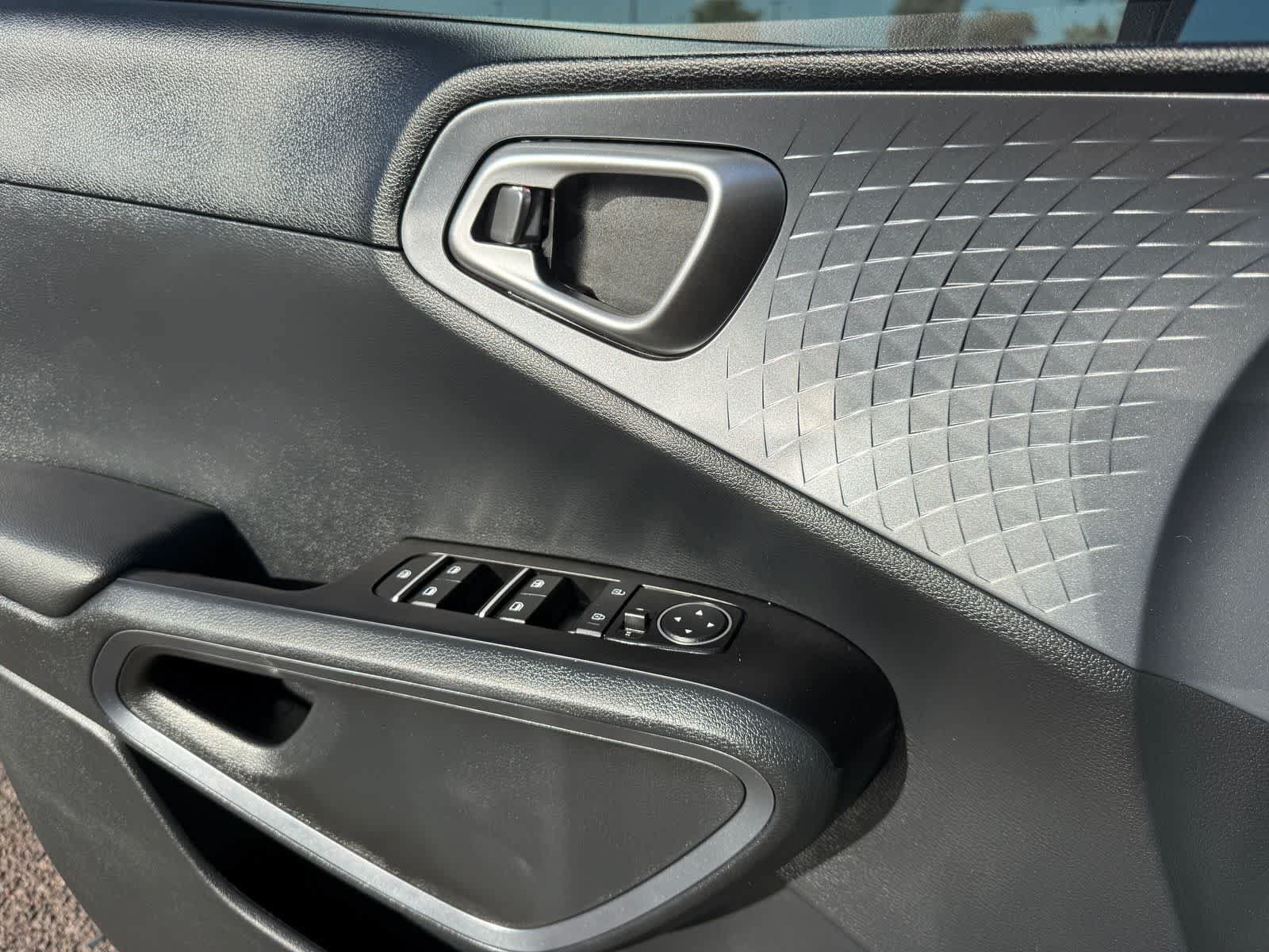 Used 2023 Kia Soul EX FWD image 18