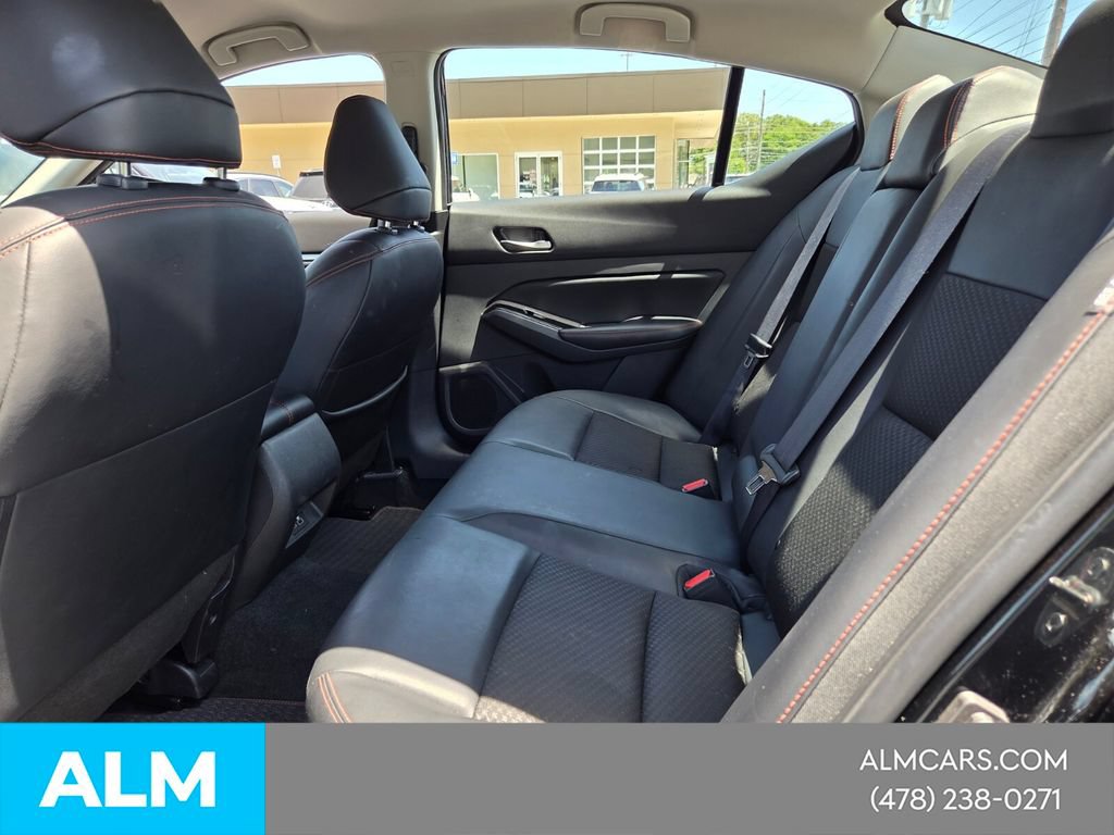 Used 2025 Nissan Altima 2.5 SR FWD image 5