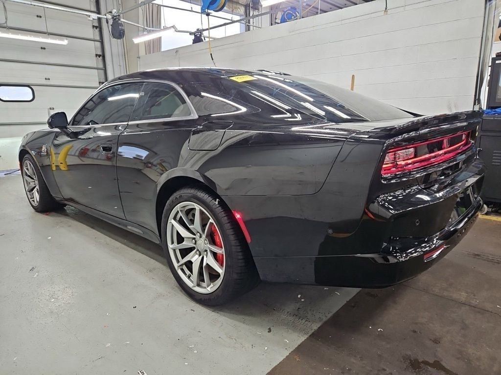 Used 2024 Dodge Charger Daytona Scat Pack w/ Plus Group AWD/4WD image 3