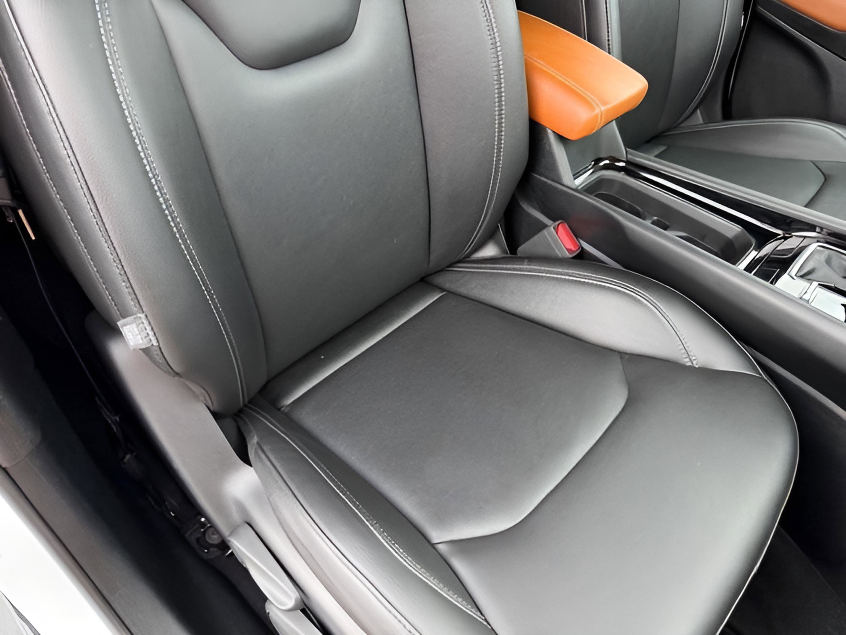 Used 2025 Jeep Compass Limited image 16