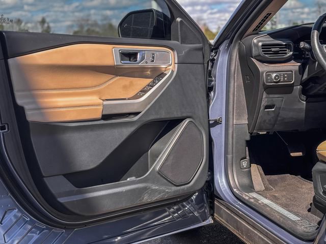 Used 2021 Ford Explorer Limited image 45