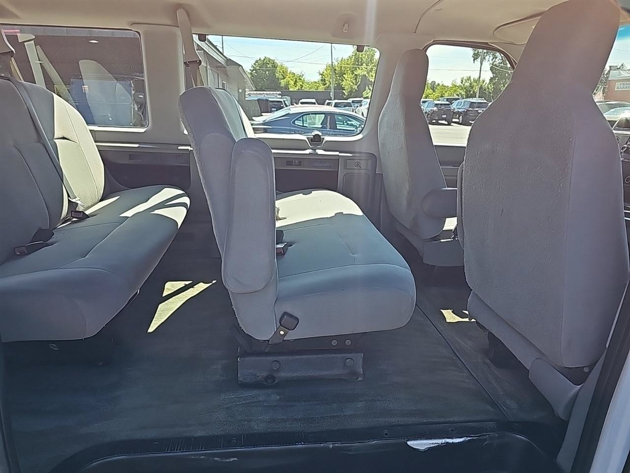 Used 2012 Ford E-350 and Econoline 350 Super Duty Wagon RWD image 14
