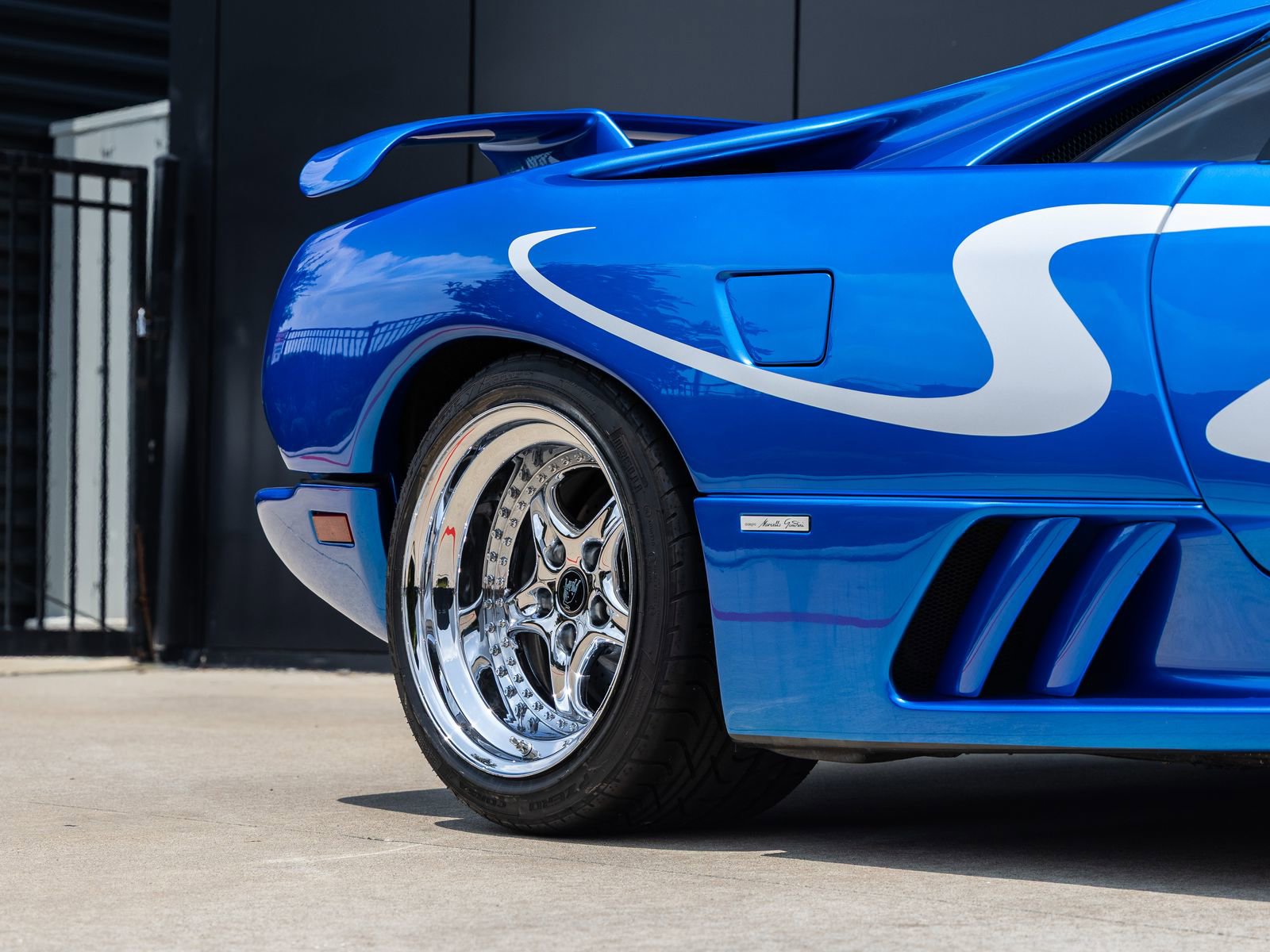 Used 1998 Lamborghini Diablo SV RWD image 42