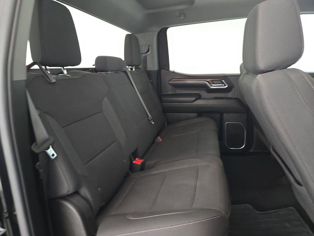 Used 2024 Chevrolet Silverado 1500 LT image 33