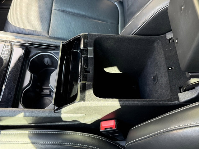 Used 2023 Jeep Grand Cherokee L Overland w/ Luxury Tech Group IV image 39