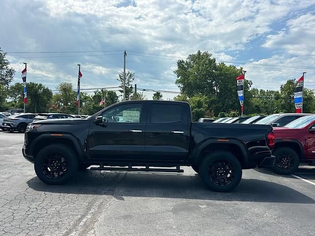 New 2026 GMC Canyon Denali w/ LPO, Denali Black Edition AWD/4WD image 2