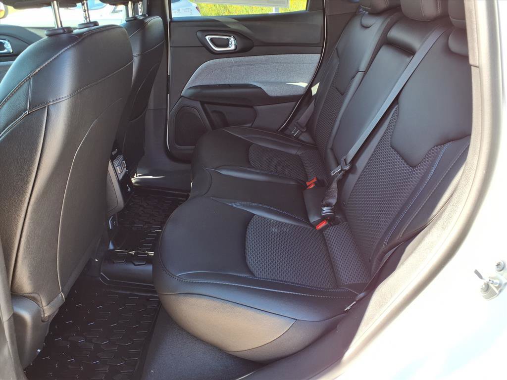 New 2025 Jeep Compass Latitude w/ Convenience Group image 27