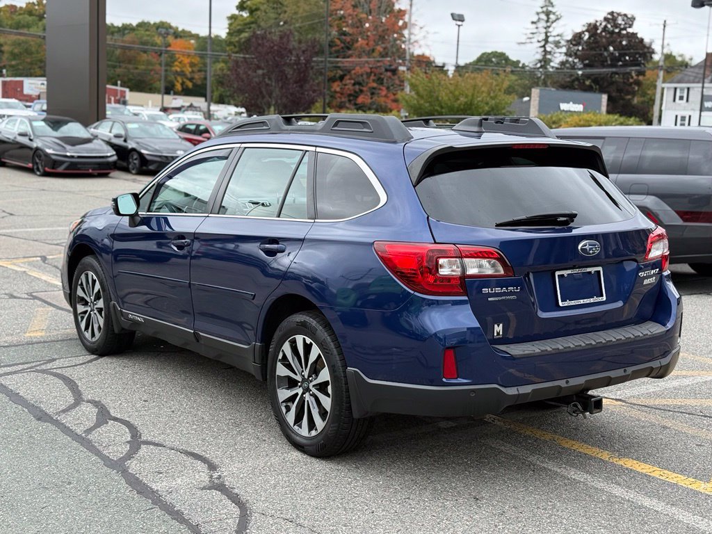 Used 2017 Subaru Outback 2.5i Limited AWD/4WD image 3