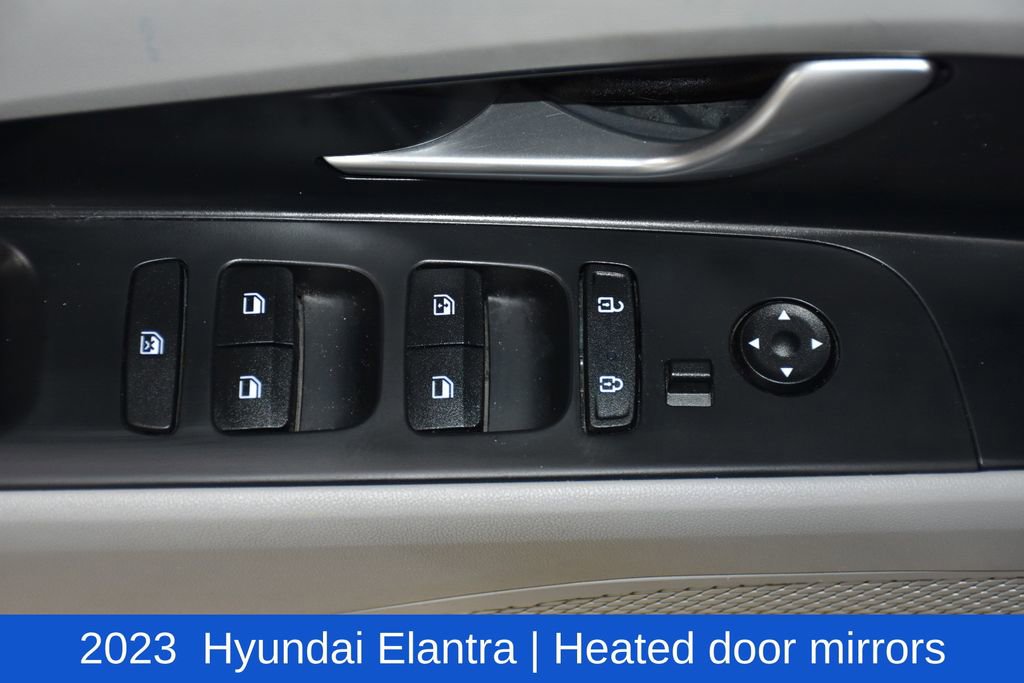 Used 2023 Hyundai Elantra Limited FWD image 21